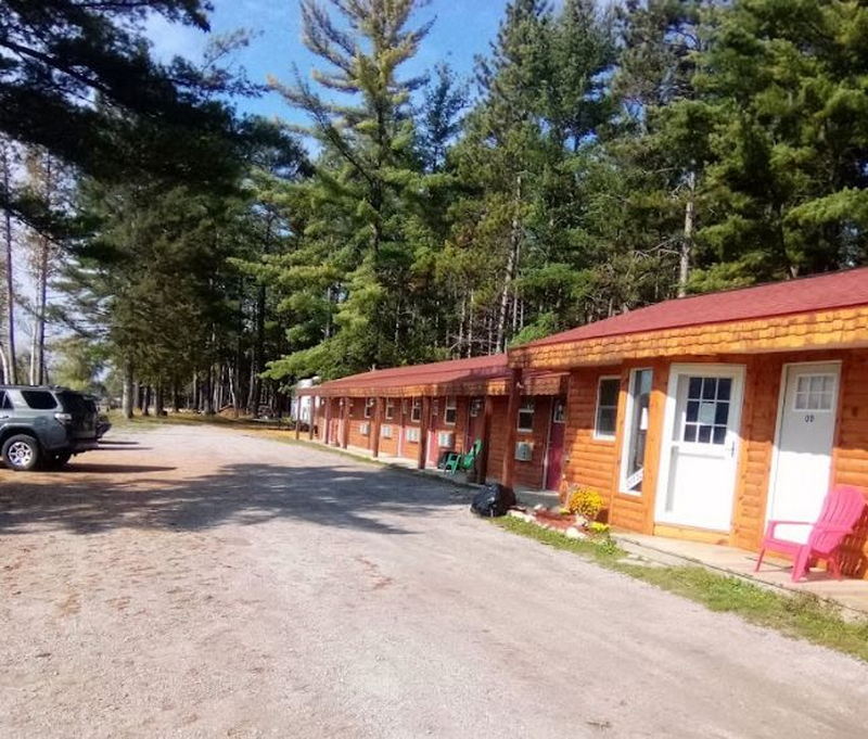 Tower Shore Motel and Camping (Tower Shore Motel) - From Web Listing (newer photo)